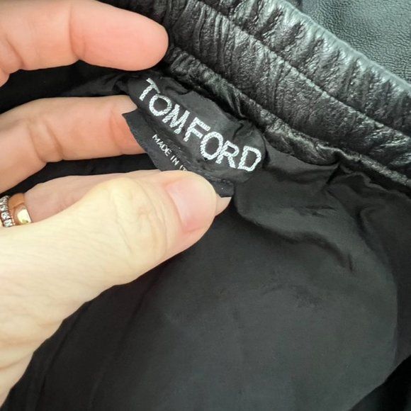Tom Ford leather black shorts size 42 - Picture 4 of 9